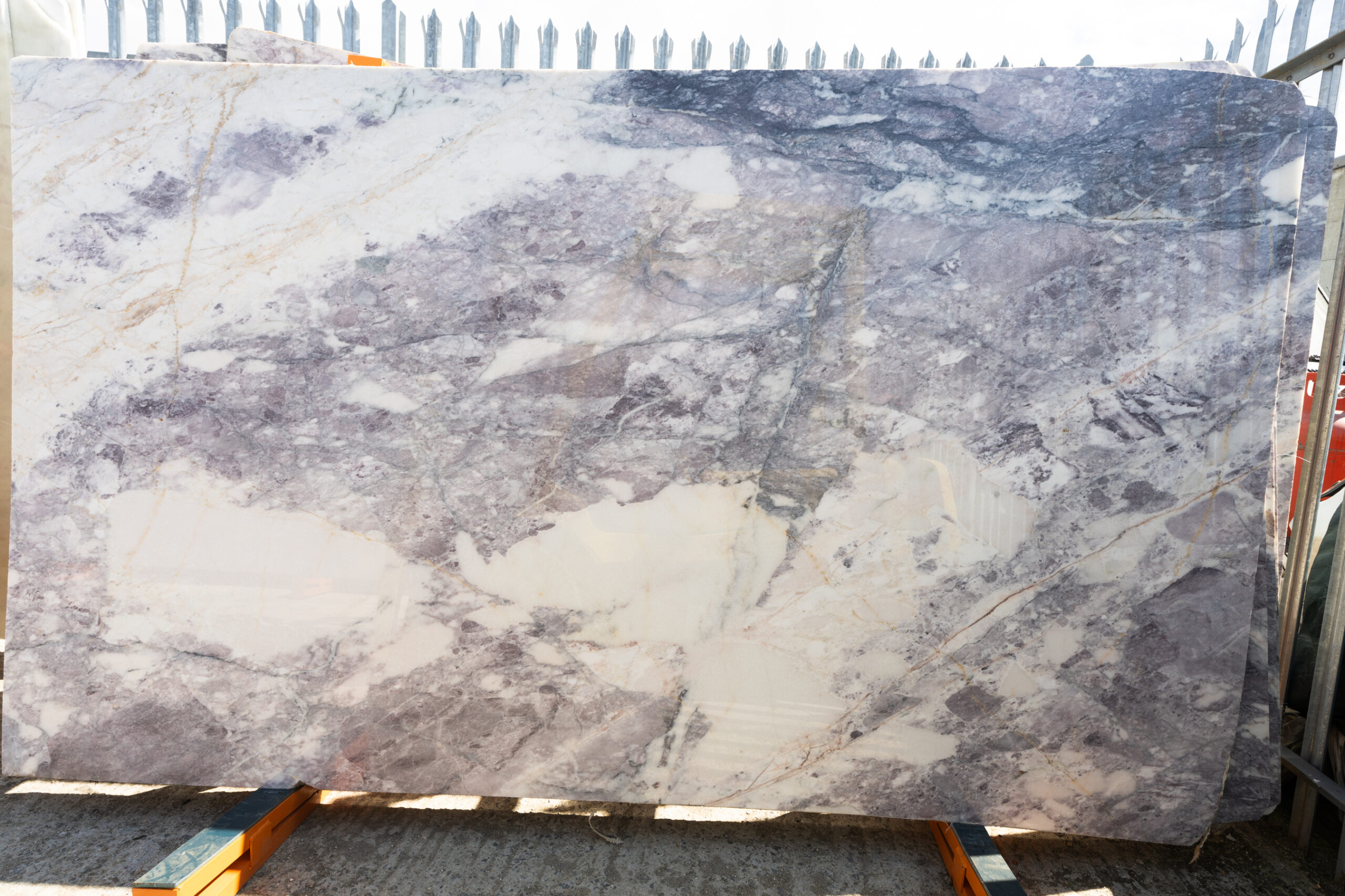 stone cutting and installation services