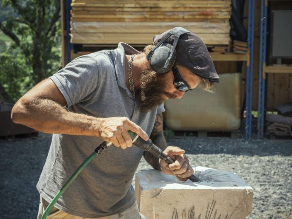 stone cutting and installation services